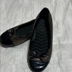 Elegant Black and Brown girl’s Flats